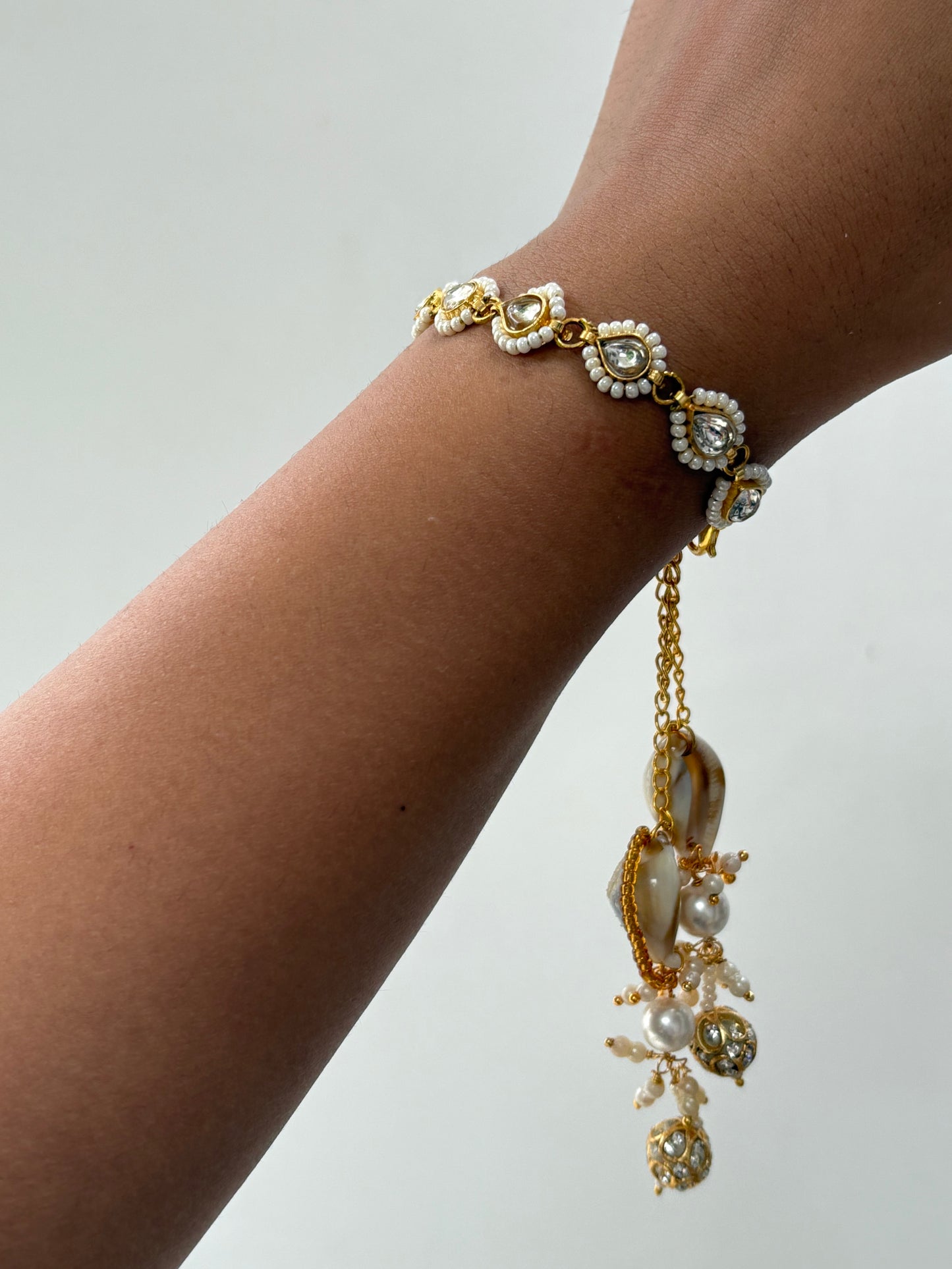 Lumba Cowrie Bracelet