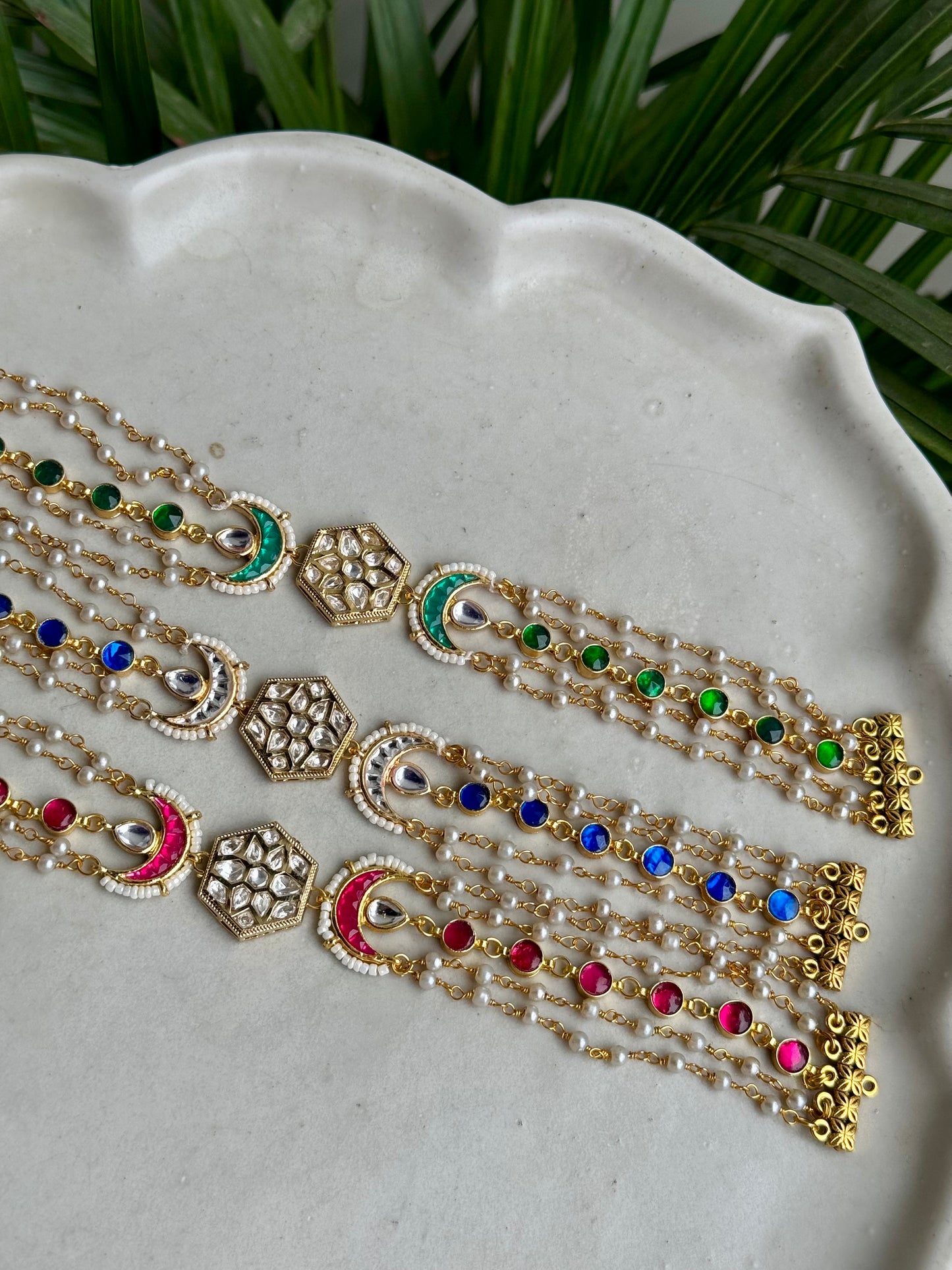 Amodini Choker