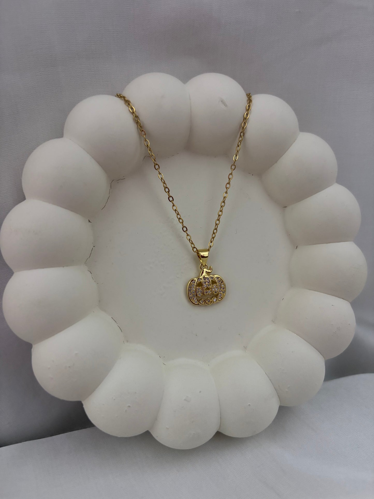 studded Pumpkin Chain