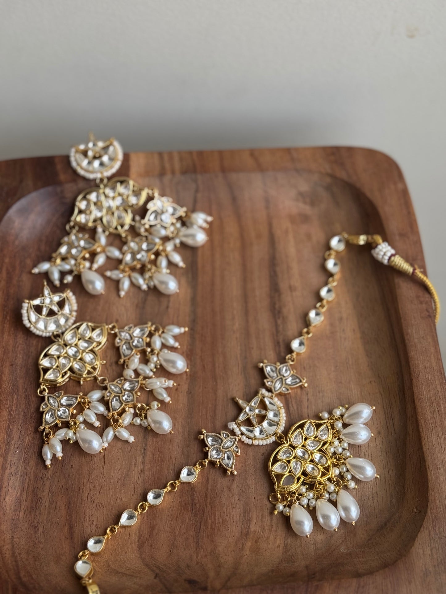 Saajan Statement Choker Set