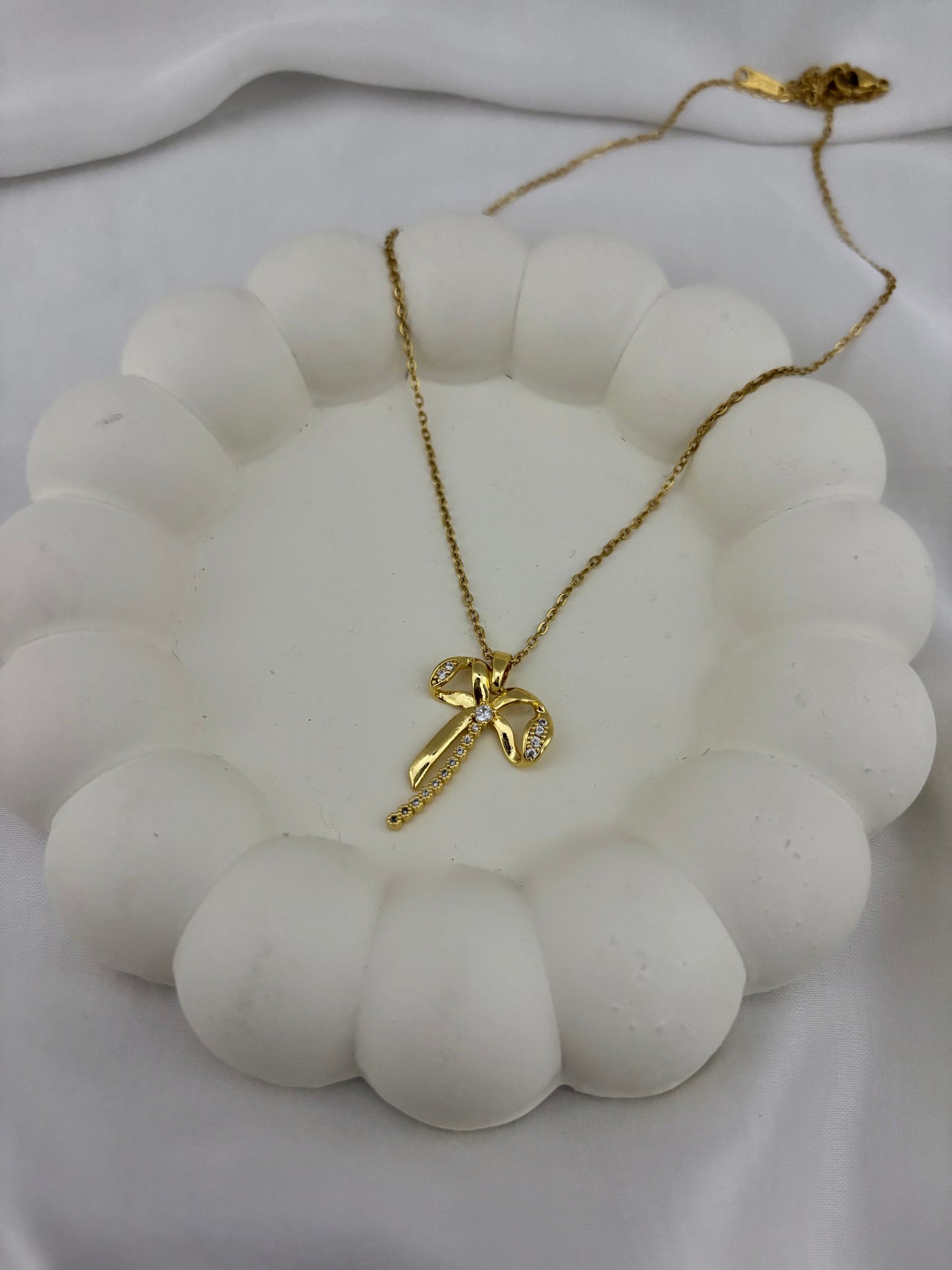 Bow Tie Chain