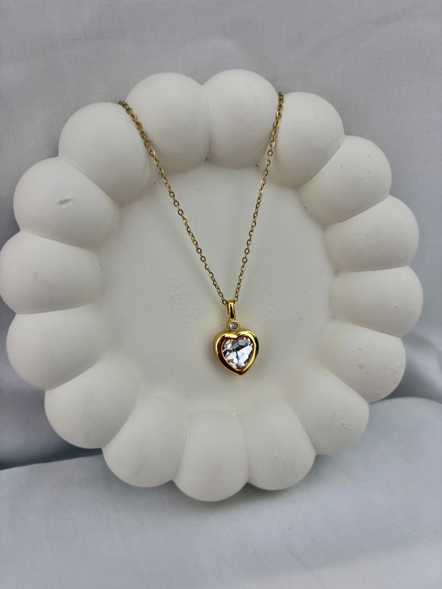 Solitaire Heart Chain