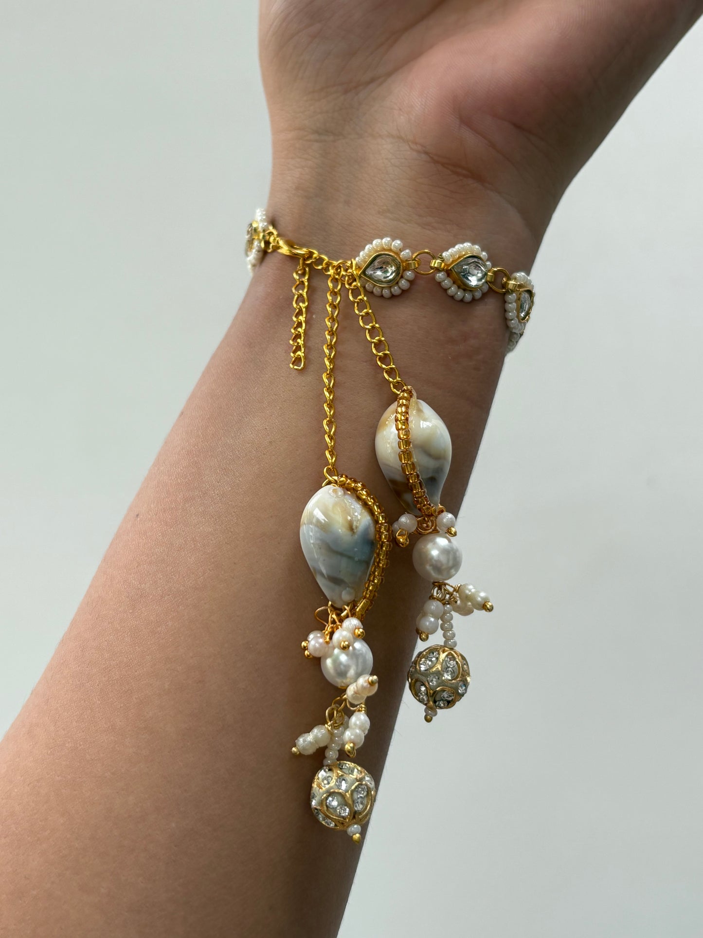 Lumba Cowrie Bracelet