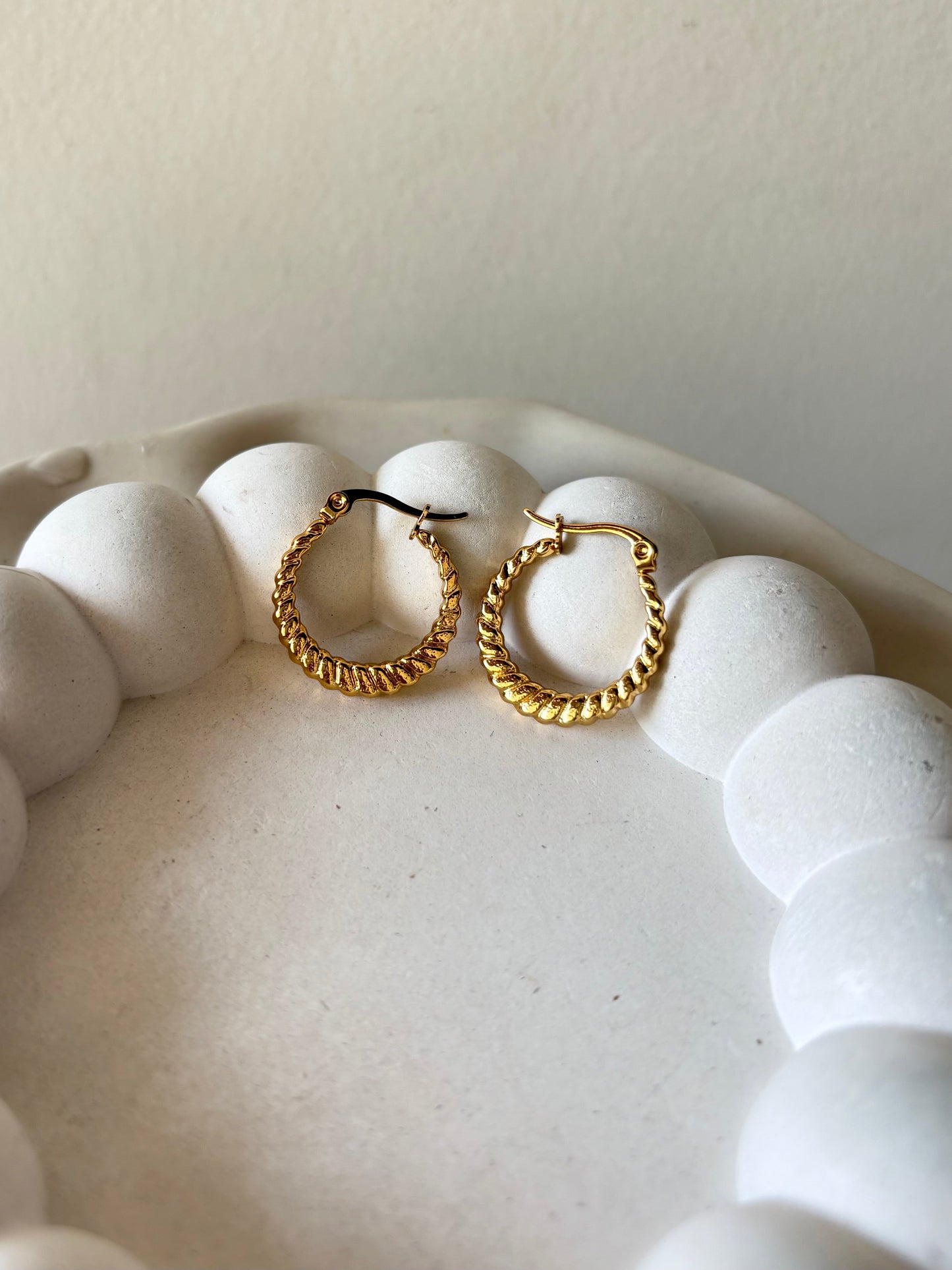 Dainty Hoops