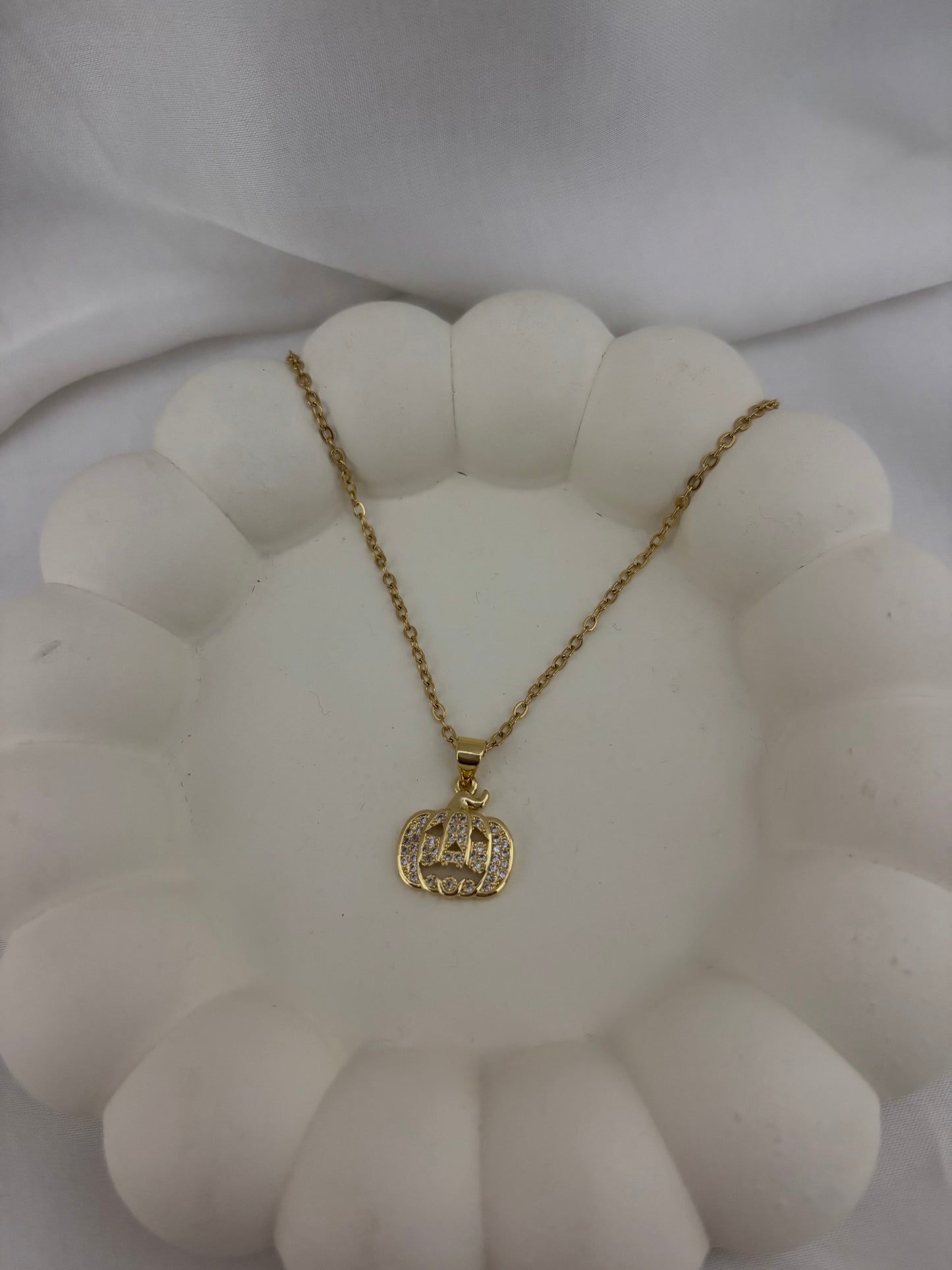 studded Pumpkin Chain