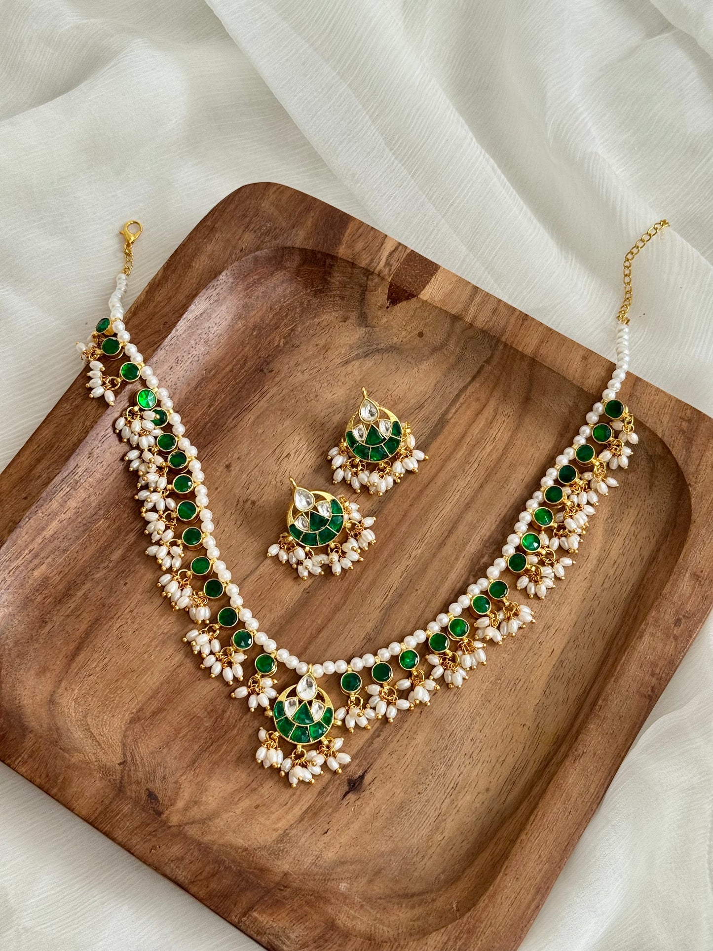 Green Necklace Set
