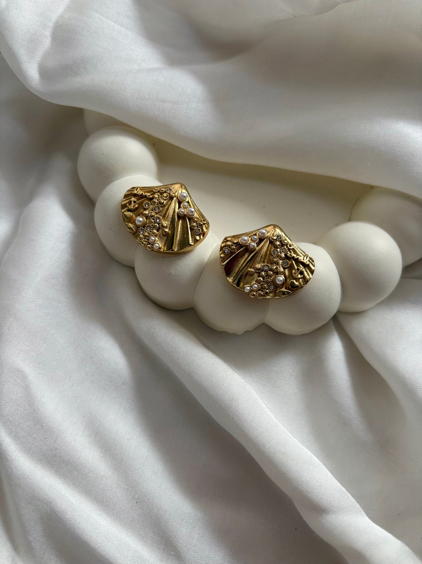 Pearl Shell Earrings