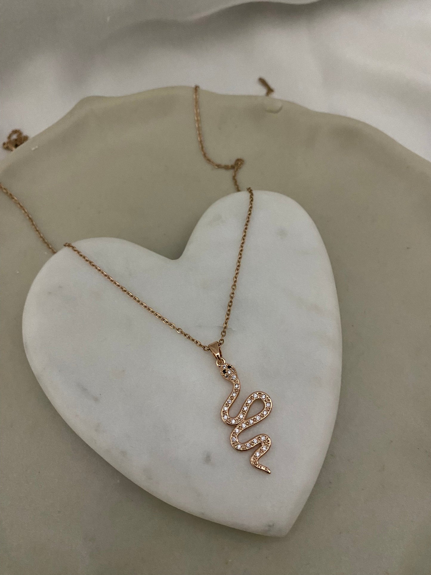 Classy Snake Neckchain