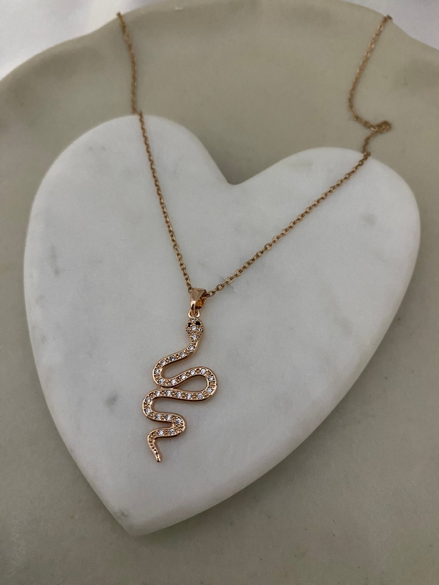 Classy Snake Neckchain