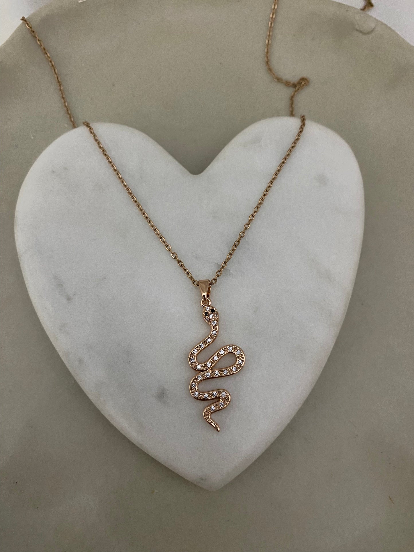 Classy Snake Neckchain