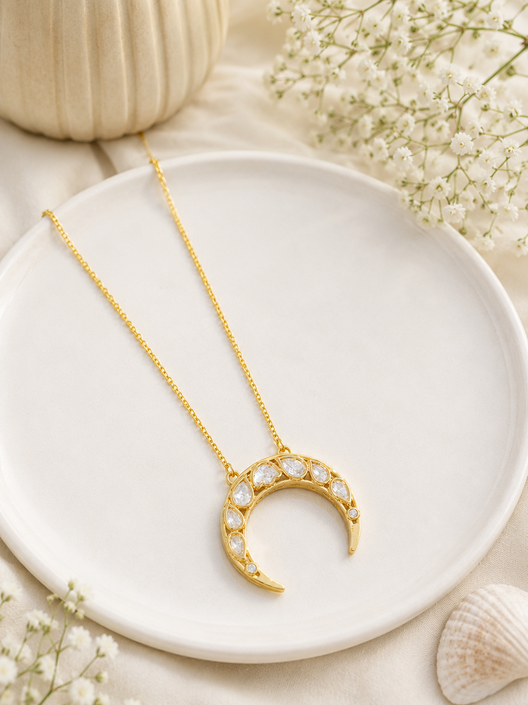 Moon Pendant Neckchain