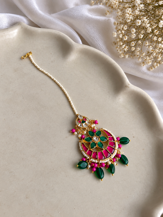 Tyohar Chandbali Tika Set