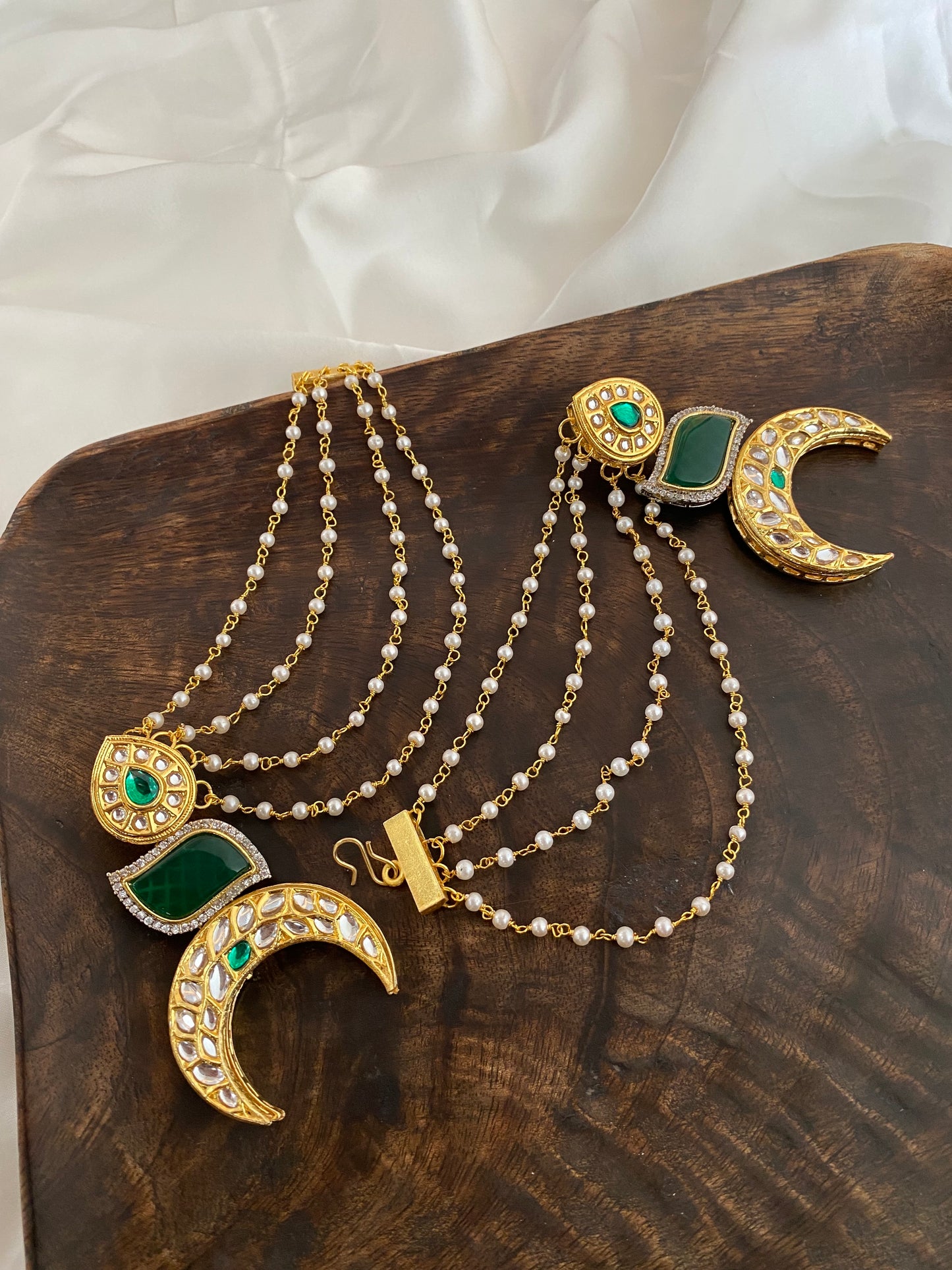 Naina Strings Chandbali