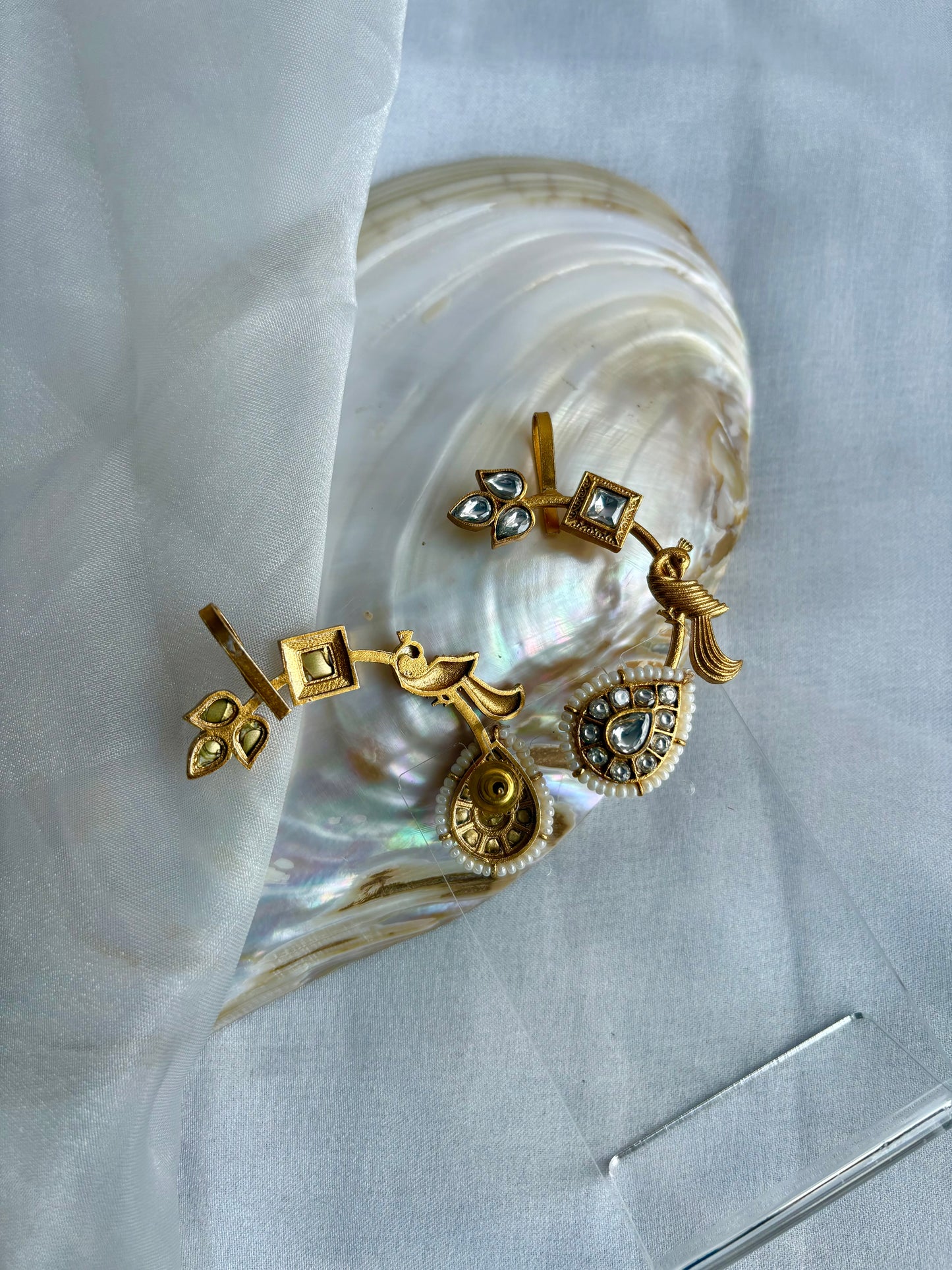 Kumud Earcuff