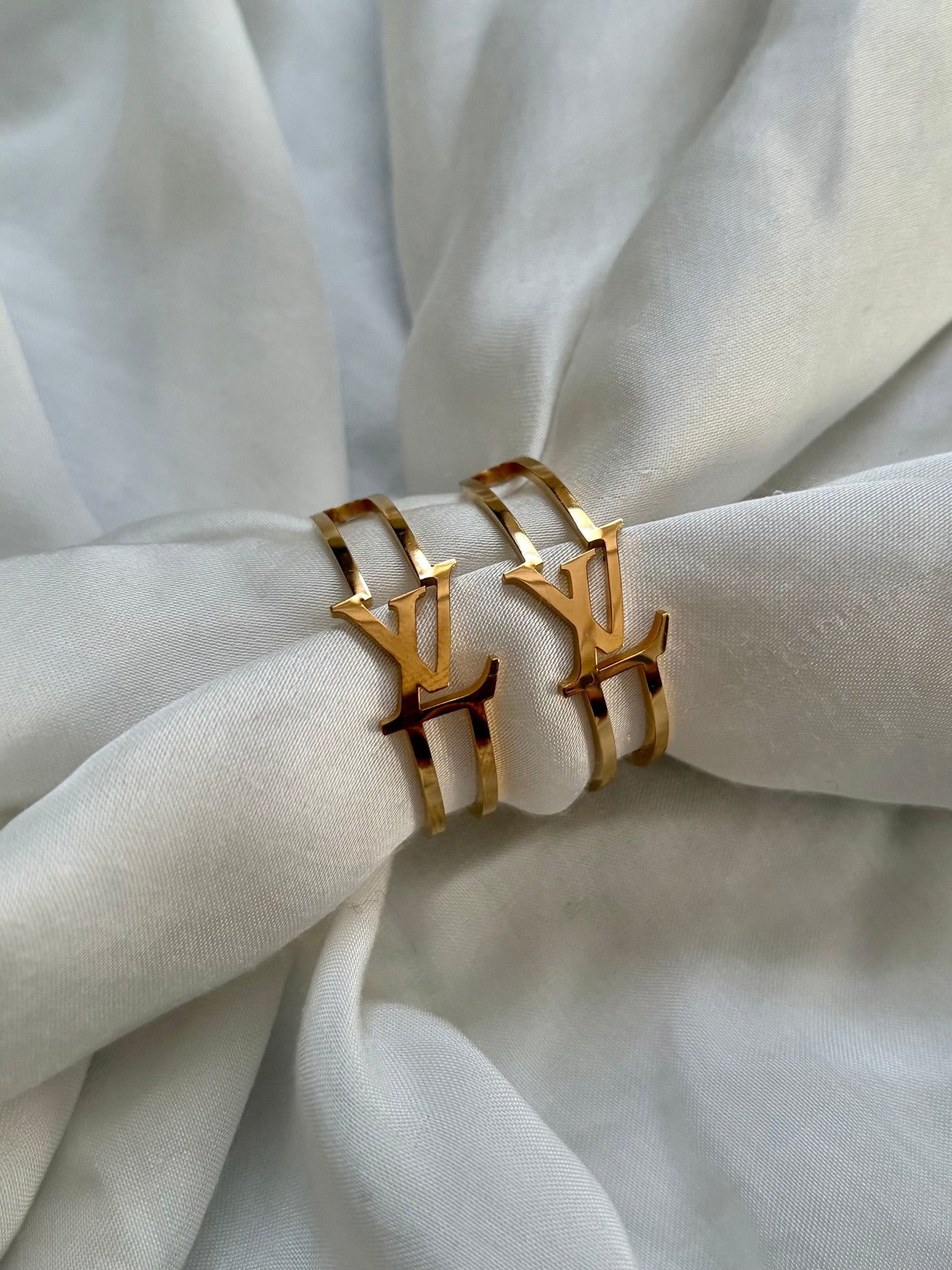 LV Hoops