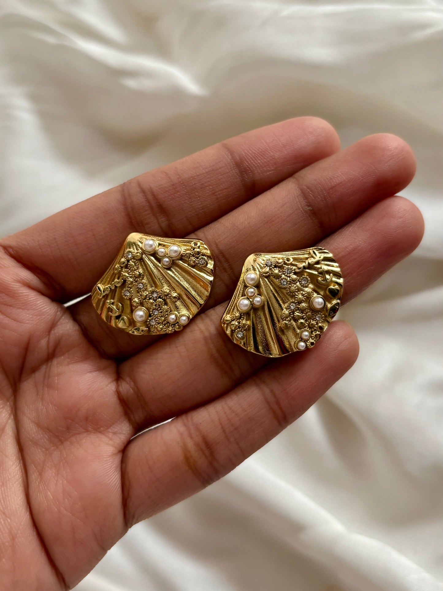 Pearl Shell Earrings