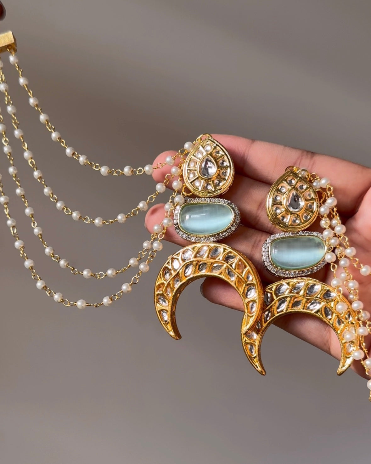 Naina Strings Chandbali