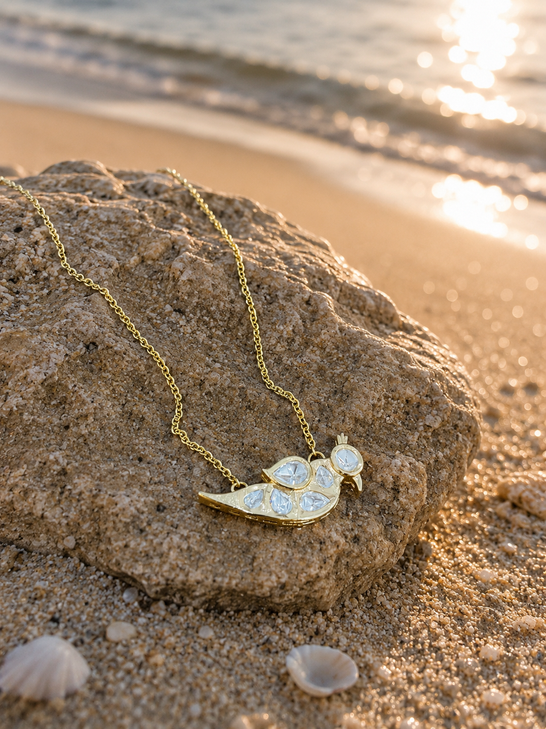 Aura Bird Pendant Neckchain