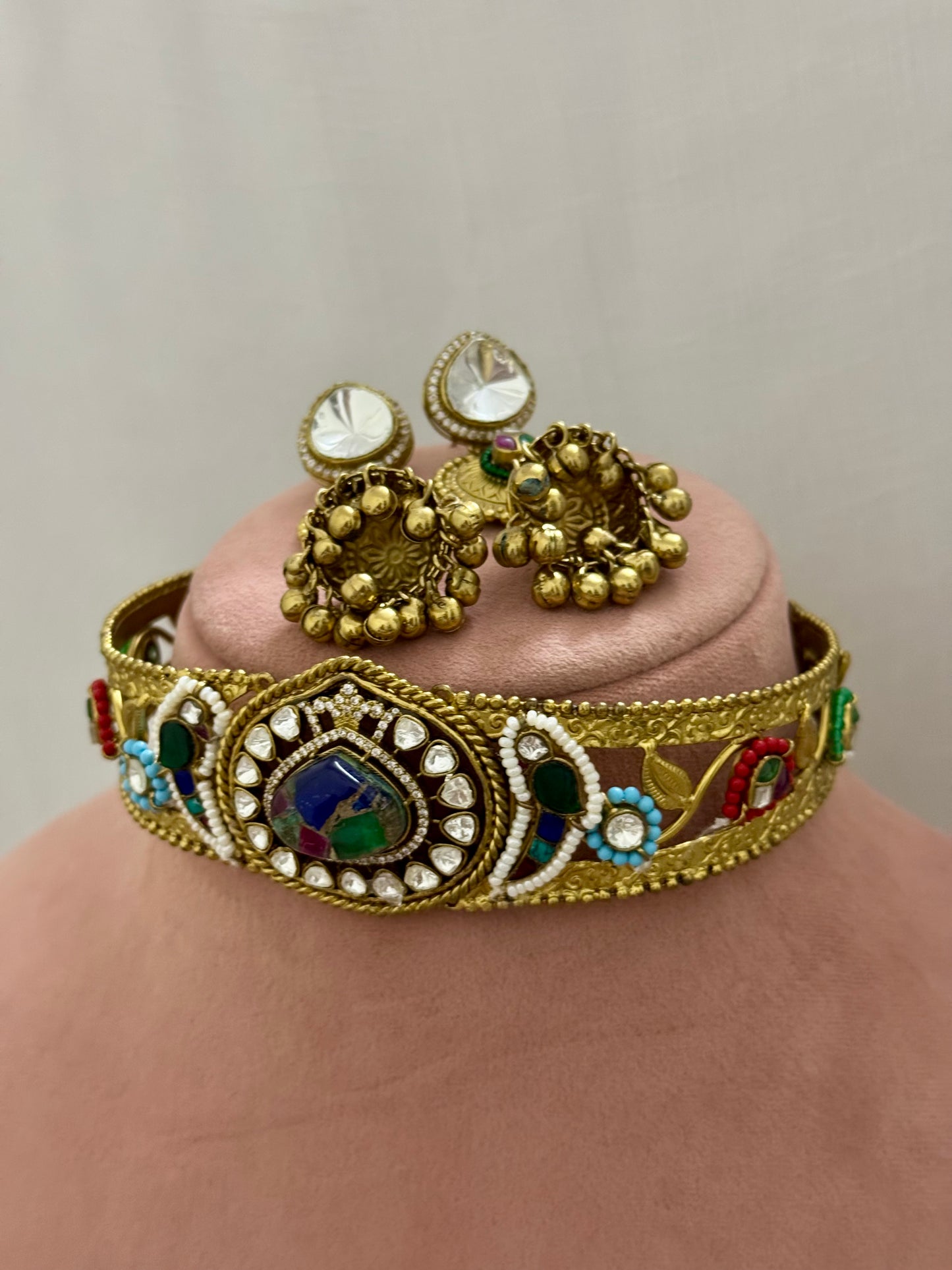 Rivaaz Choker Set