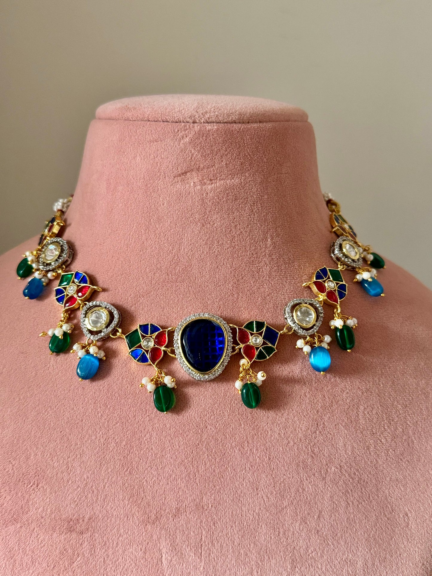 Shaheen Multi Color Choker