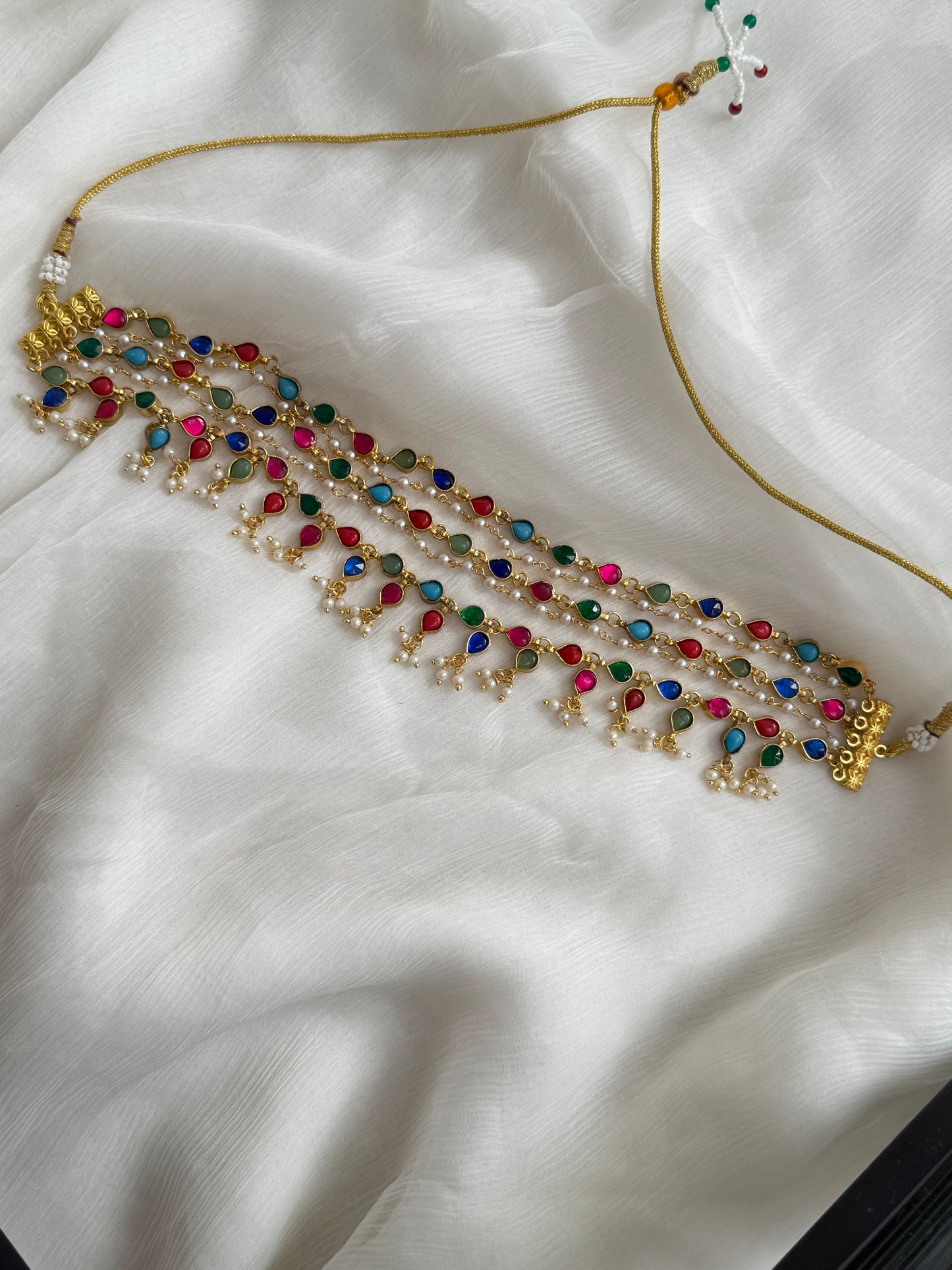 Nahara Choker