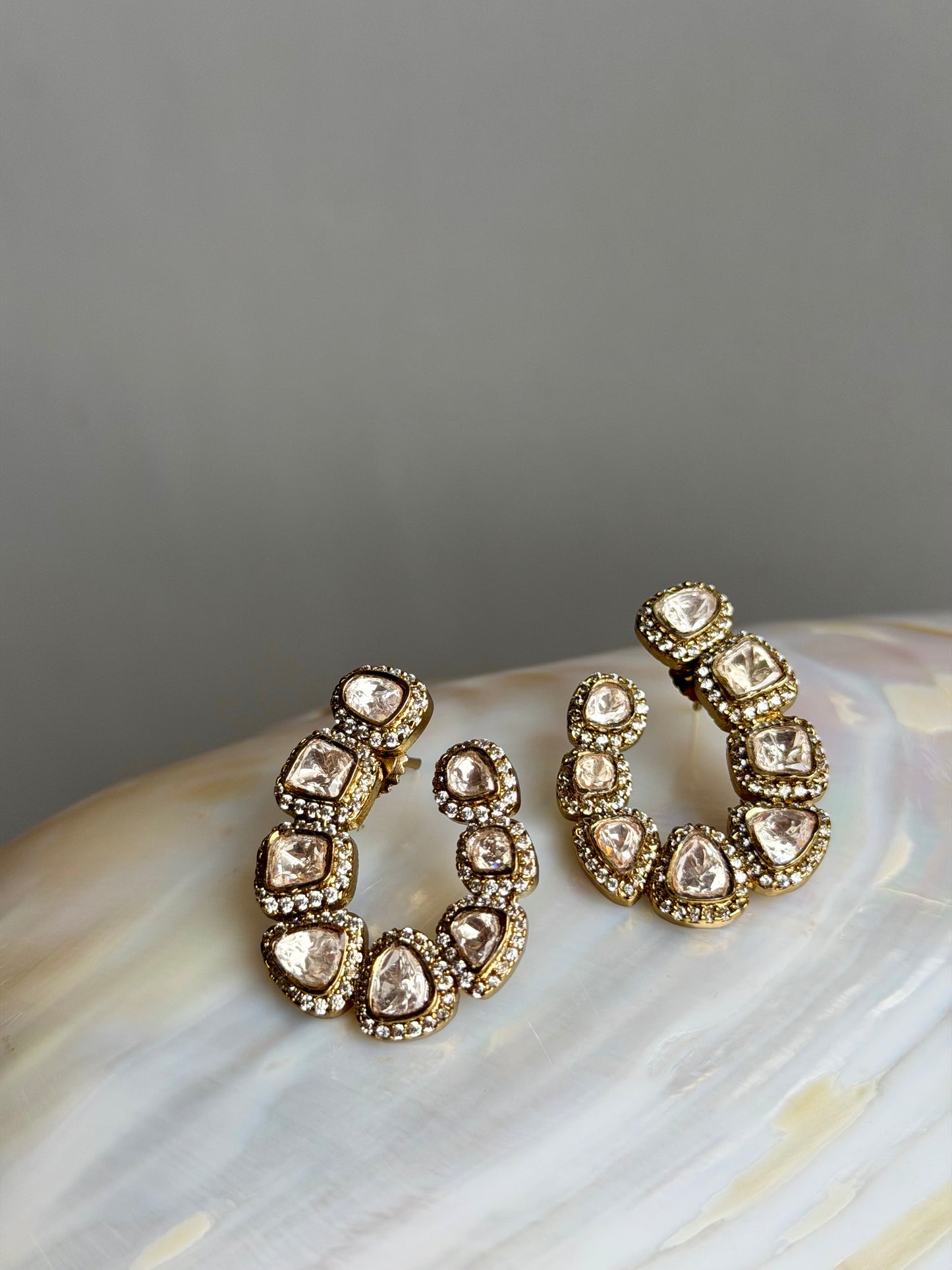 Ruhi Studs