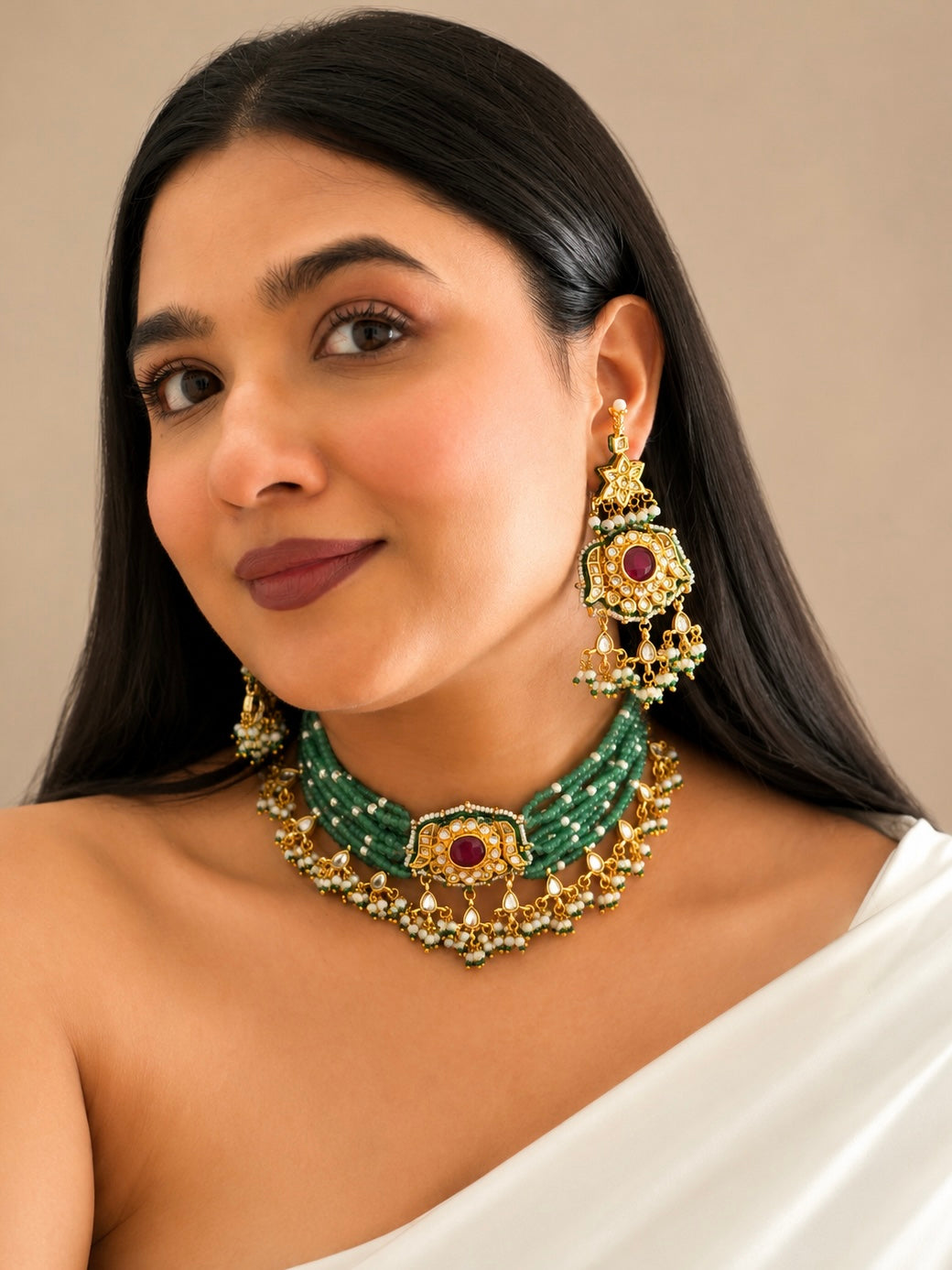 Aaina Choker Set