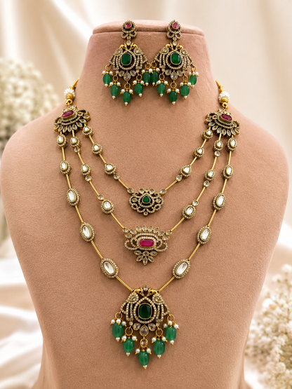Nysa Necklace Set