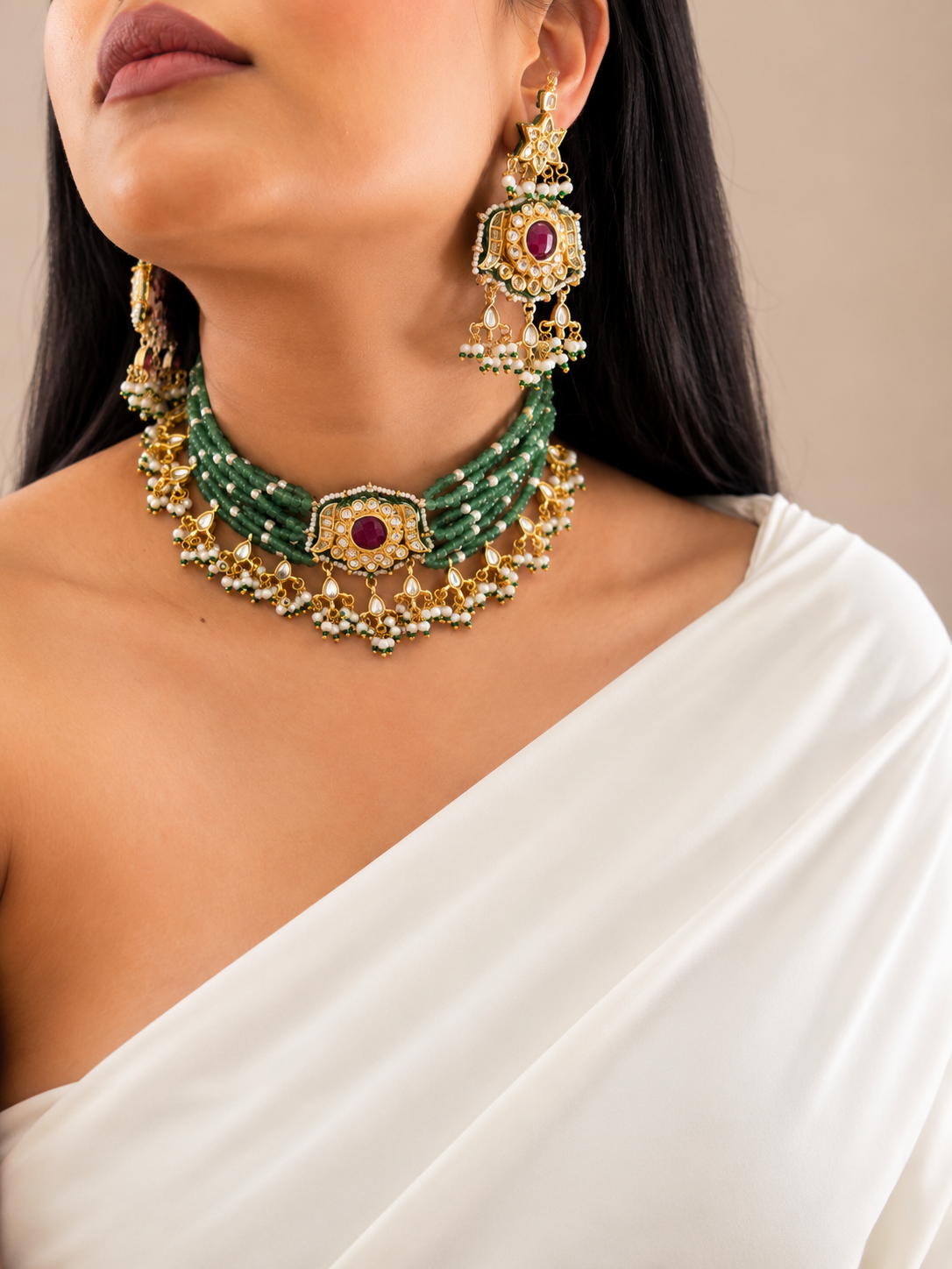 Aaina Choker Set