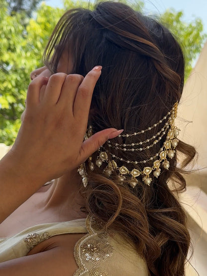 Tyohar Golden String Earrings