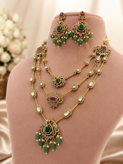Nysa Necklace Set