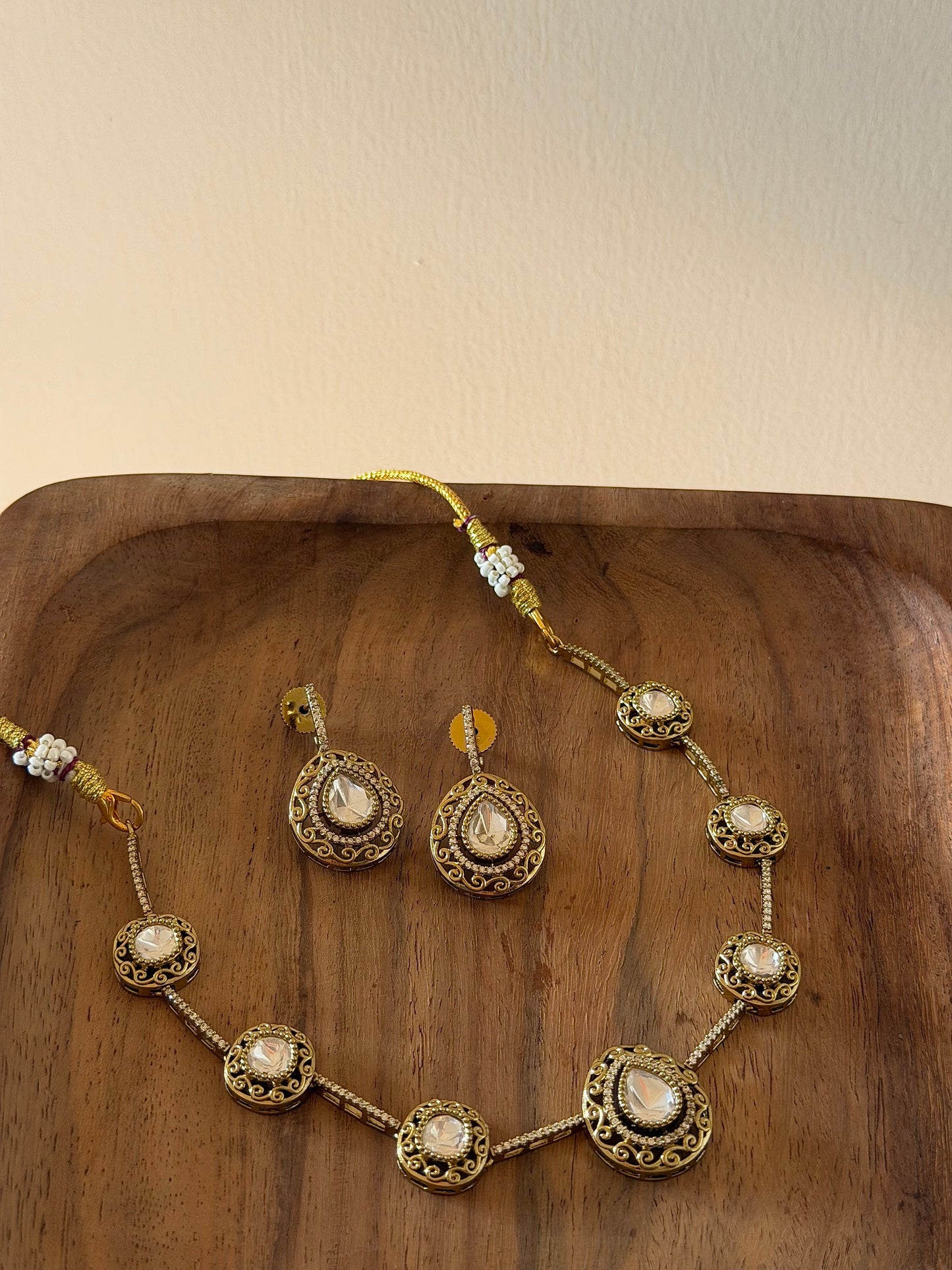 Sifa Necklace Set