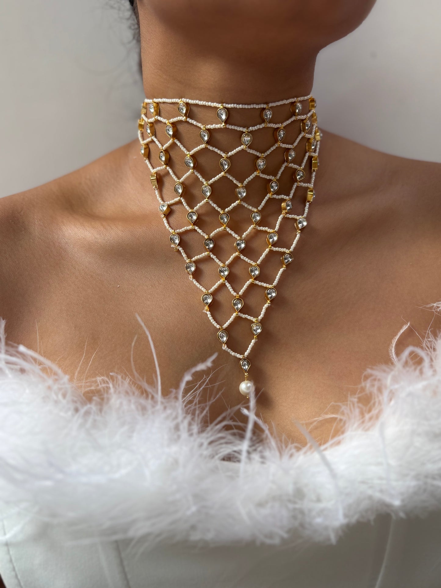 Varinya Choker