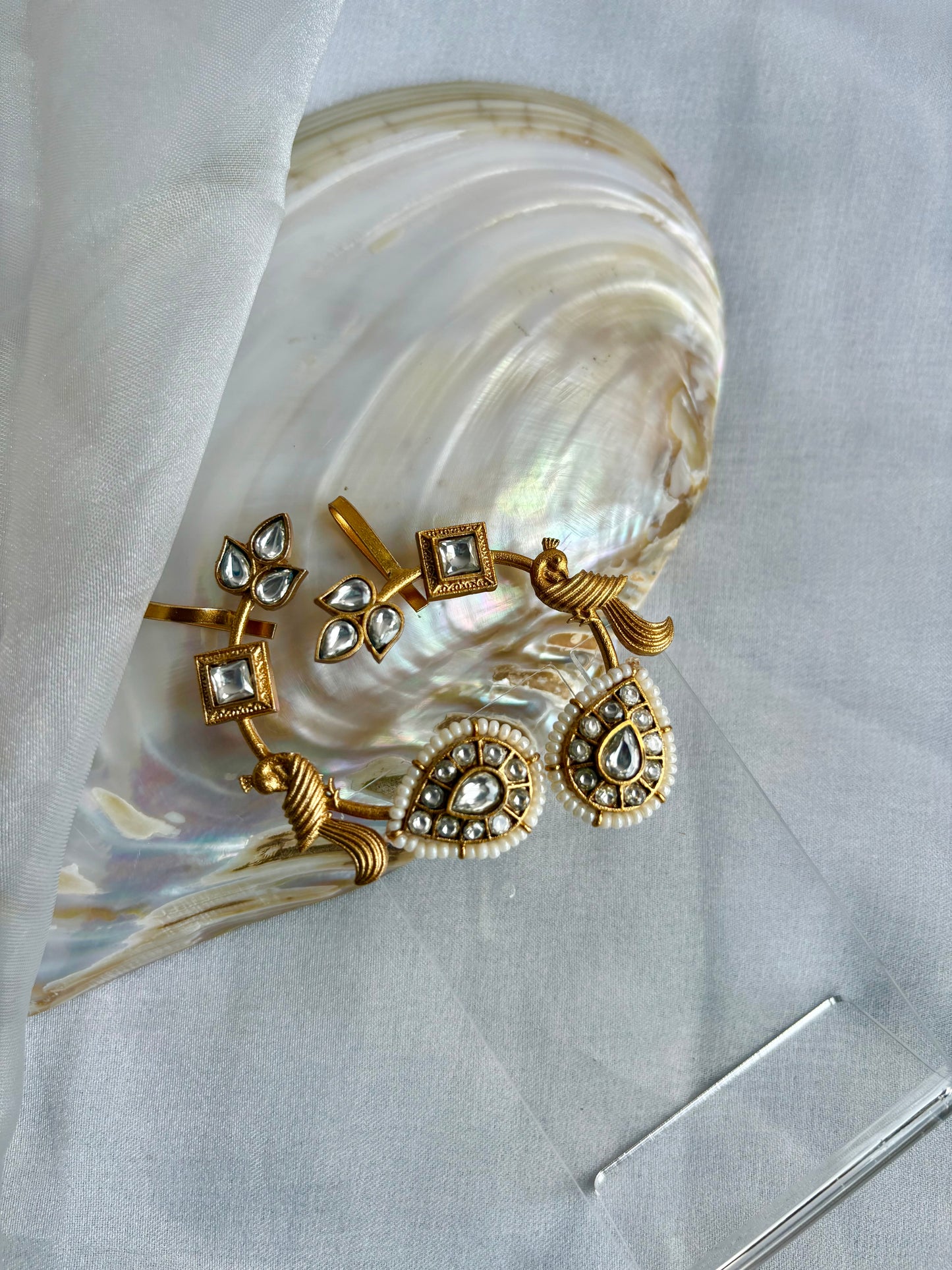 Kumud Earcuff
