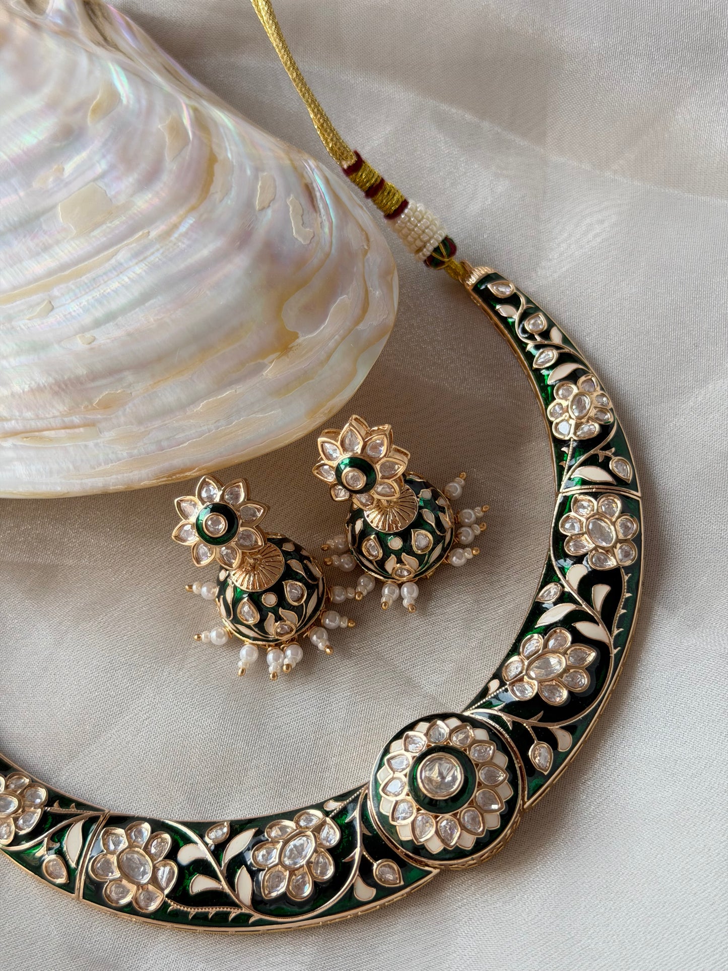 Dhola Hasli Necklace