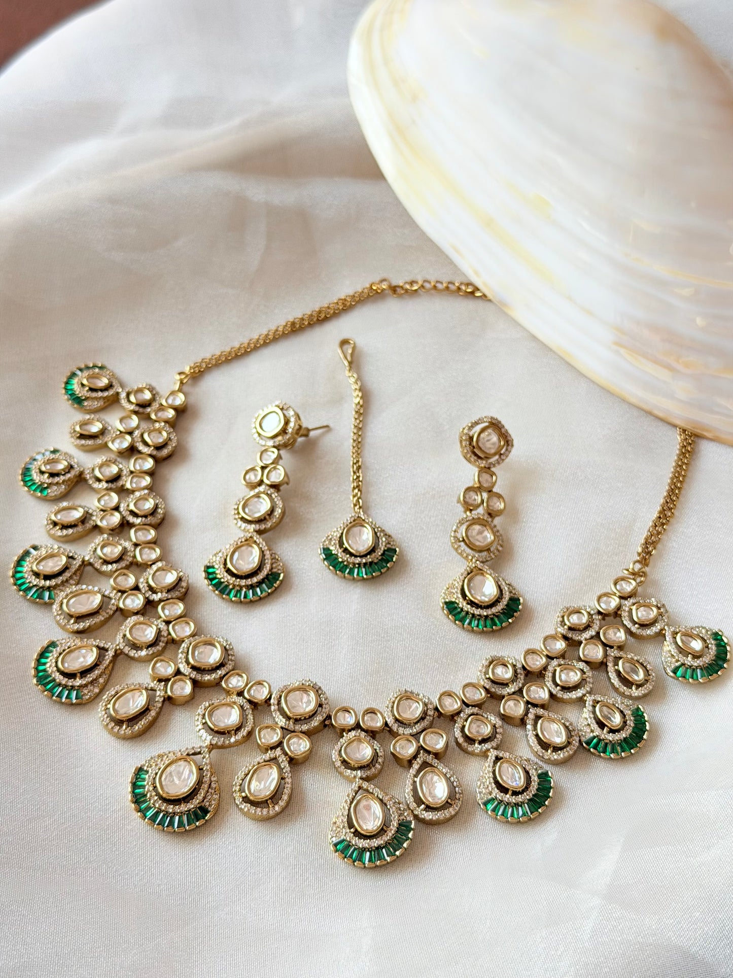 Nayab Choker Set