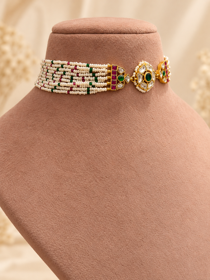 Urooj Choker