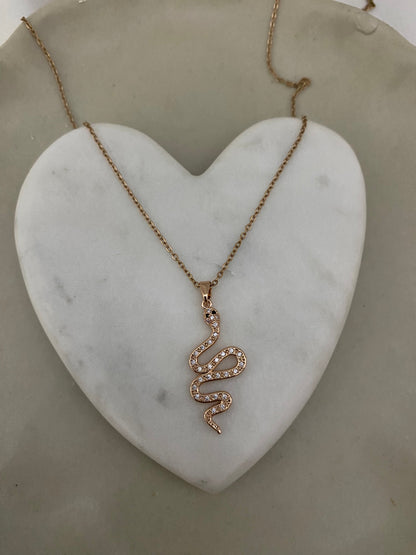 Classy Snake Neckchain