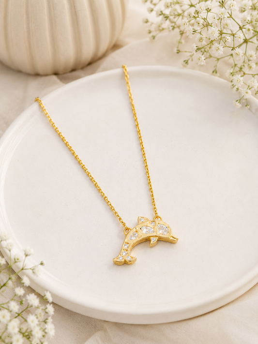 Golden Fish Pendant Neckchain