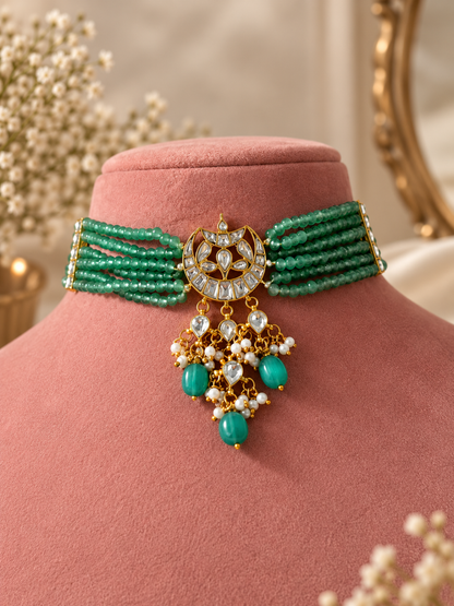 Avinya Choker Set