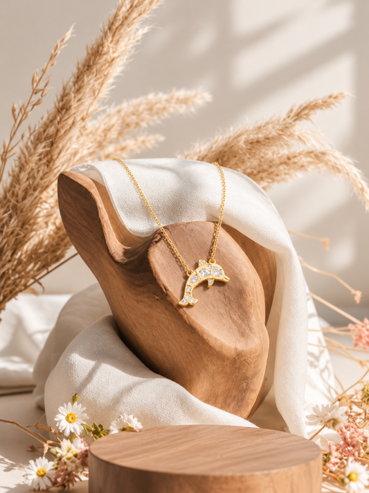Golden Fish Pendant Neckchain