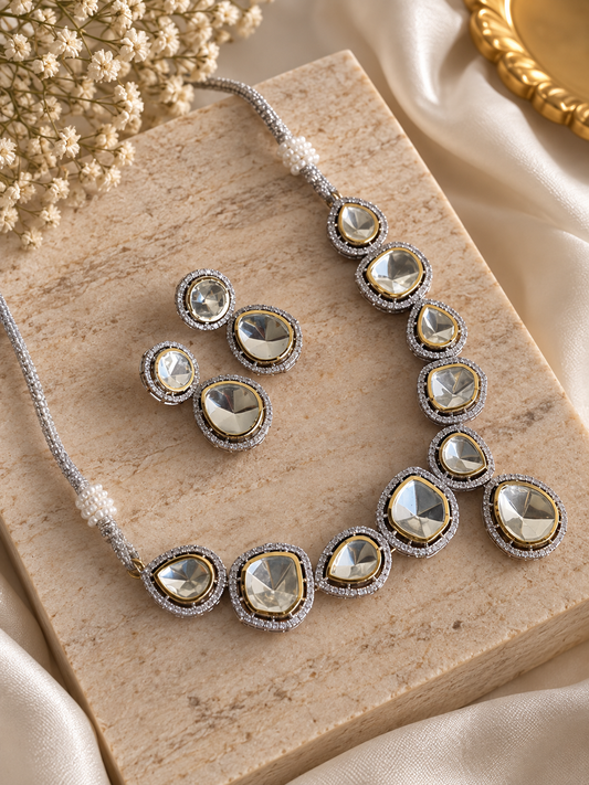 Tijori Necklace Set