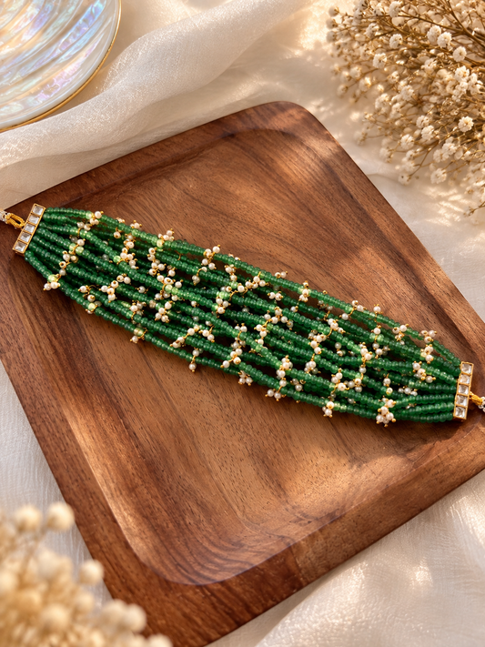 Manjari Choker