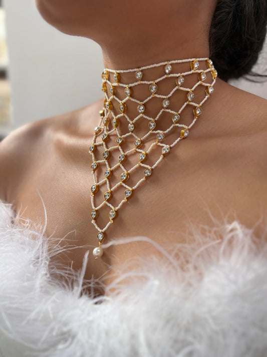 Varinya Choker
