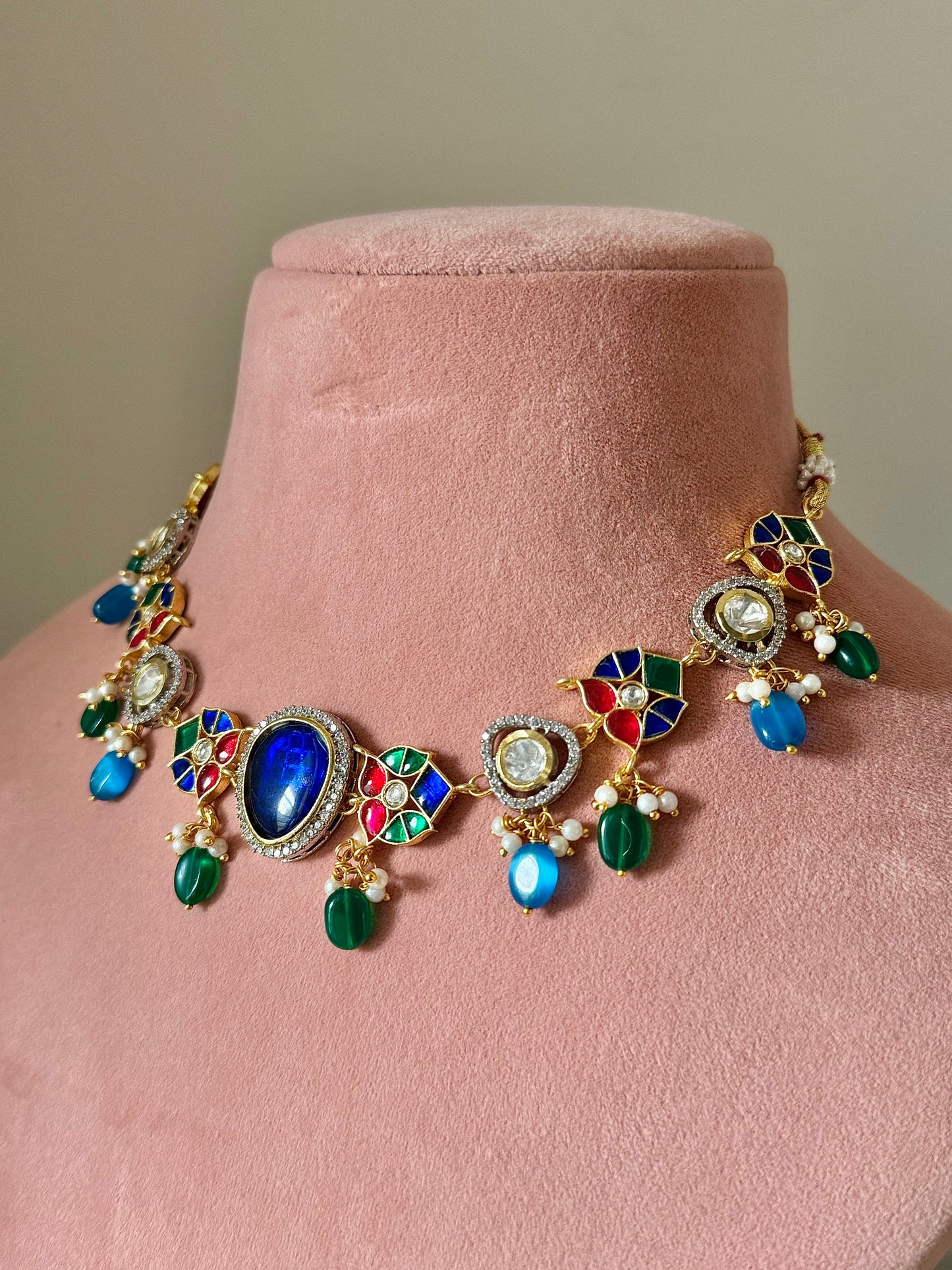 Shaheen Multi Color Choker