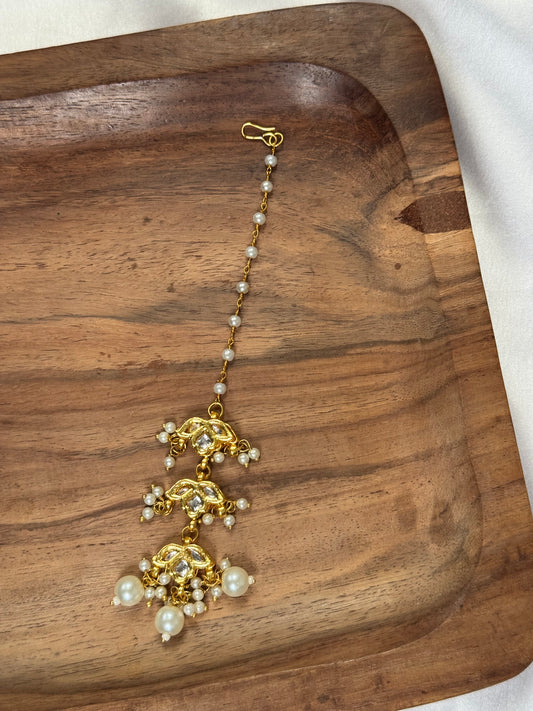Kundan Tika