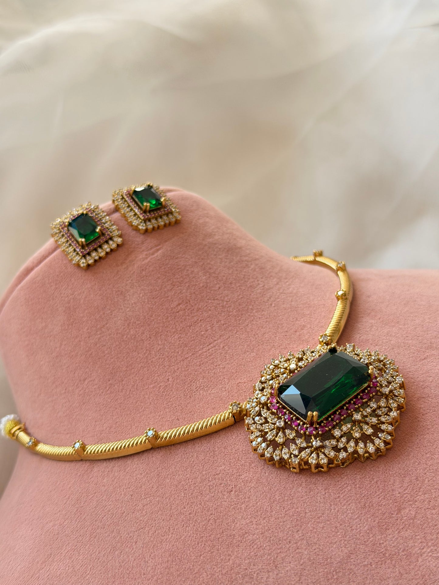 Hassen Hasli Necklace