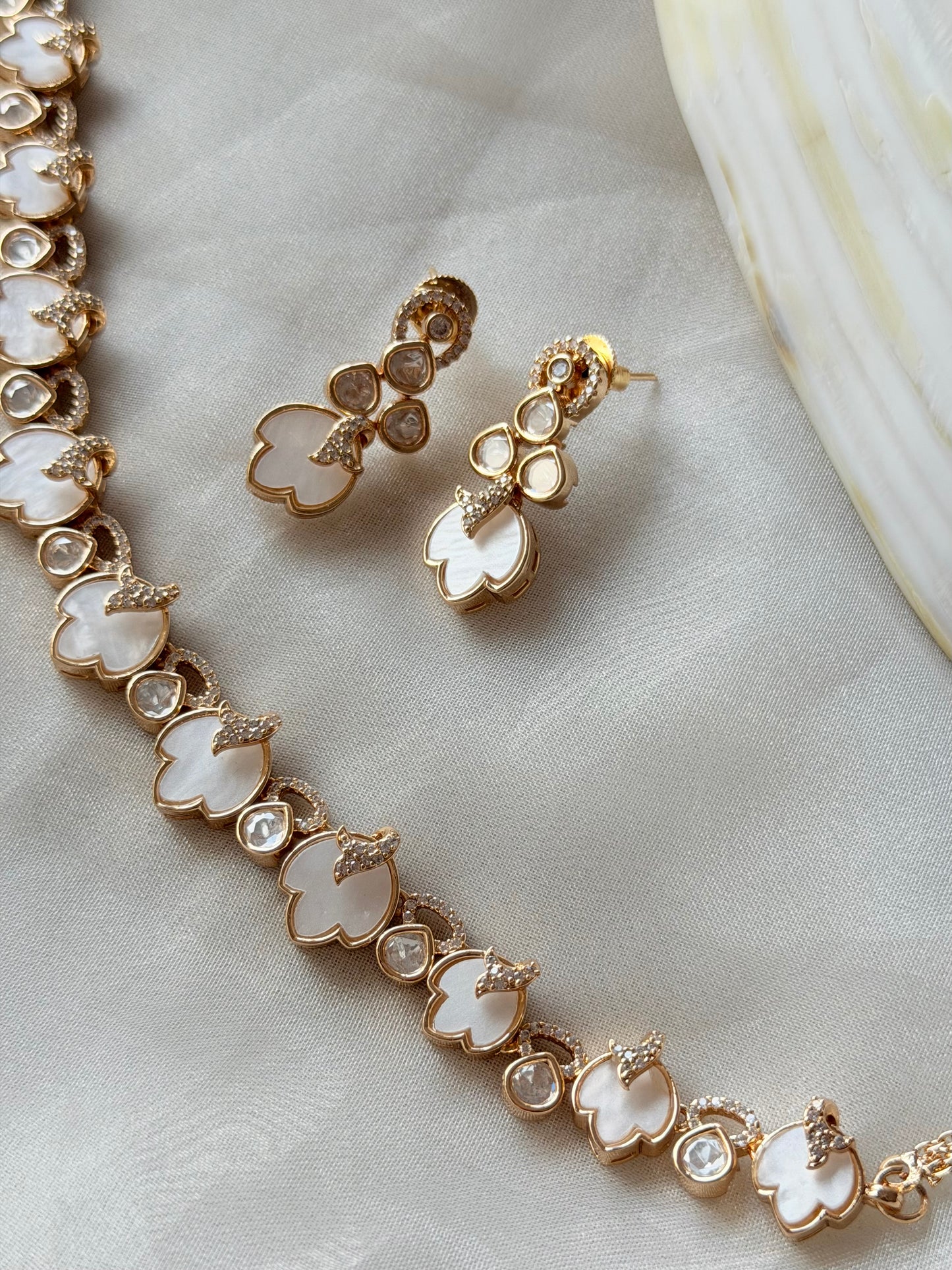 Rawani Choker Set