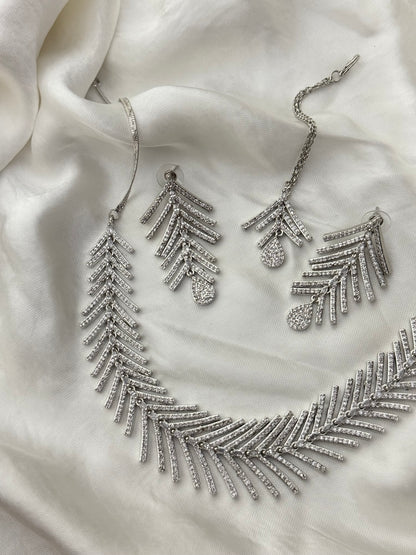 Maahi Set
