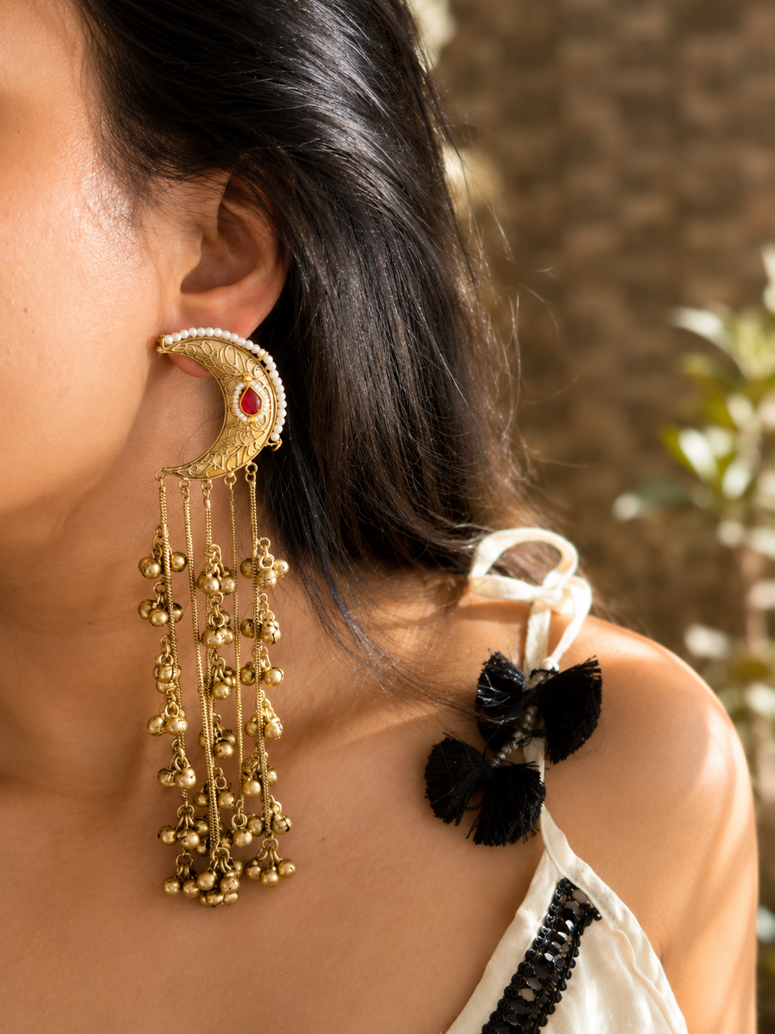 Dilkash Earrings